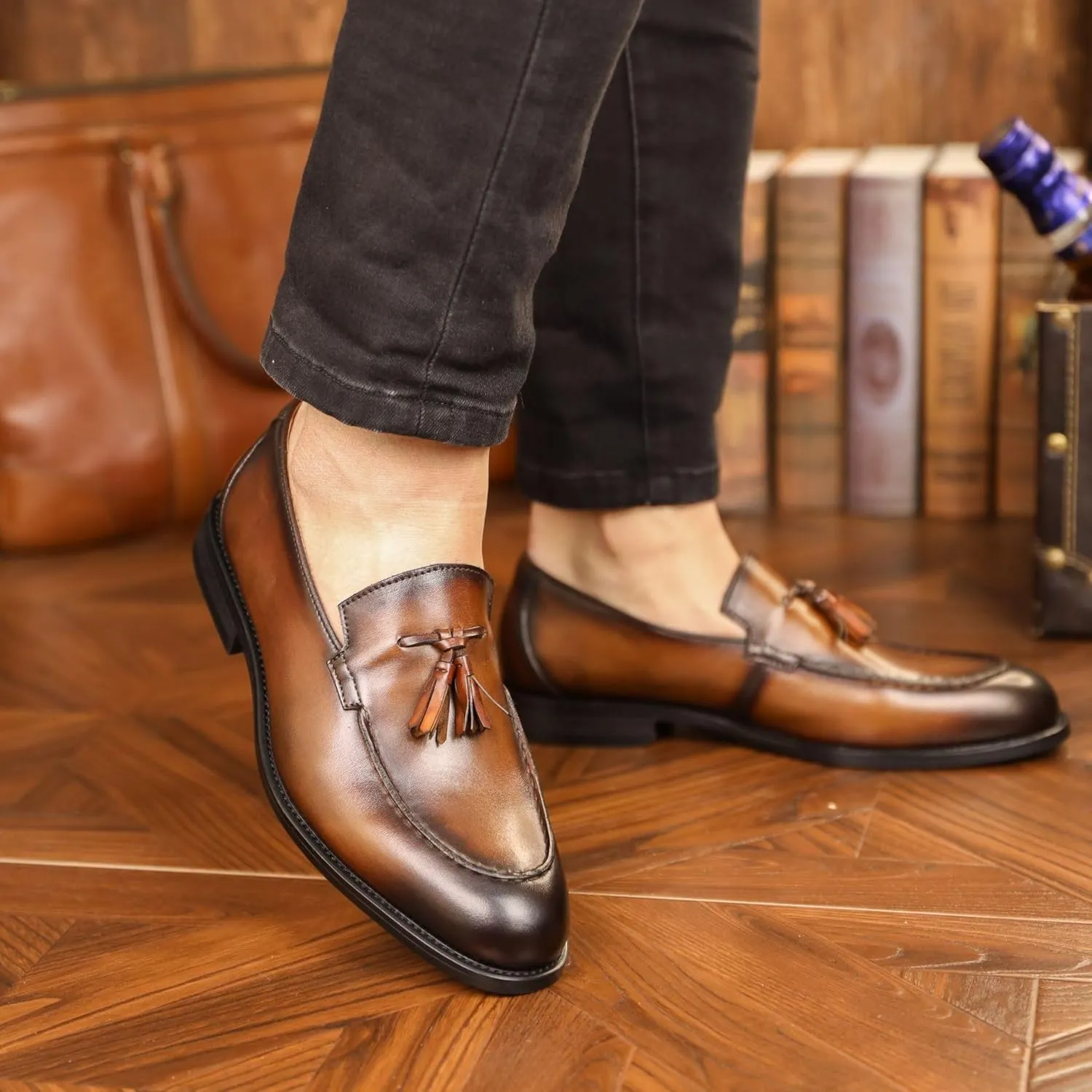 Leather Male Dress Shoes Business Mens Shoe Men Loafers Flats Round Toe Slip-On Solid Handmade Dress Shoes for Men
