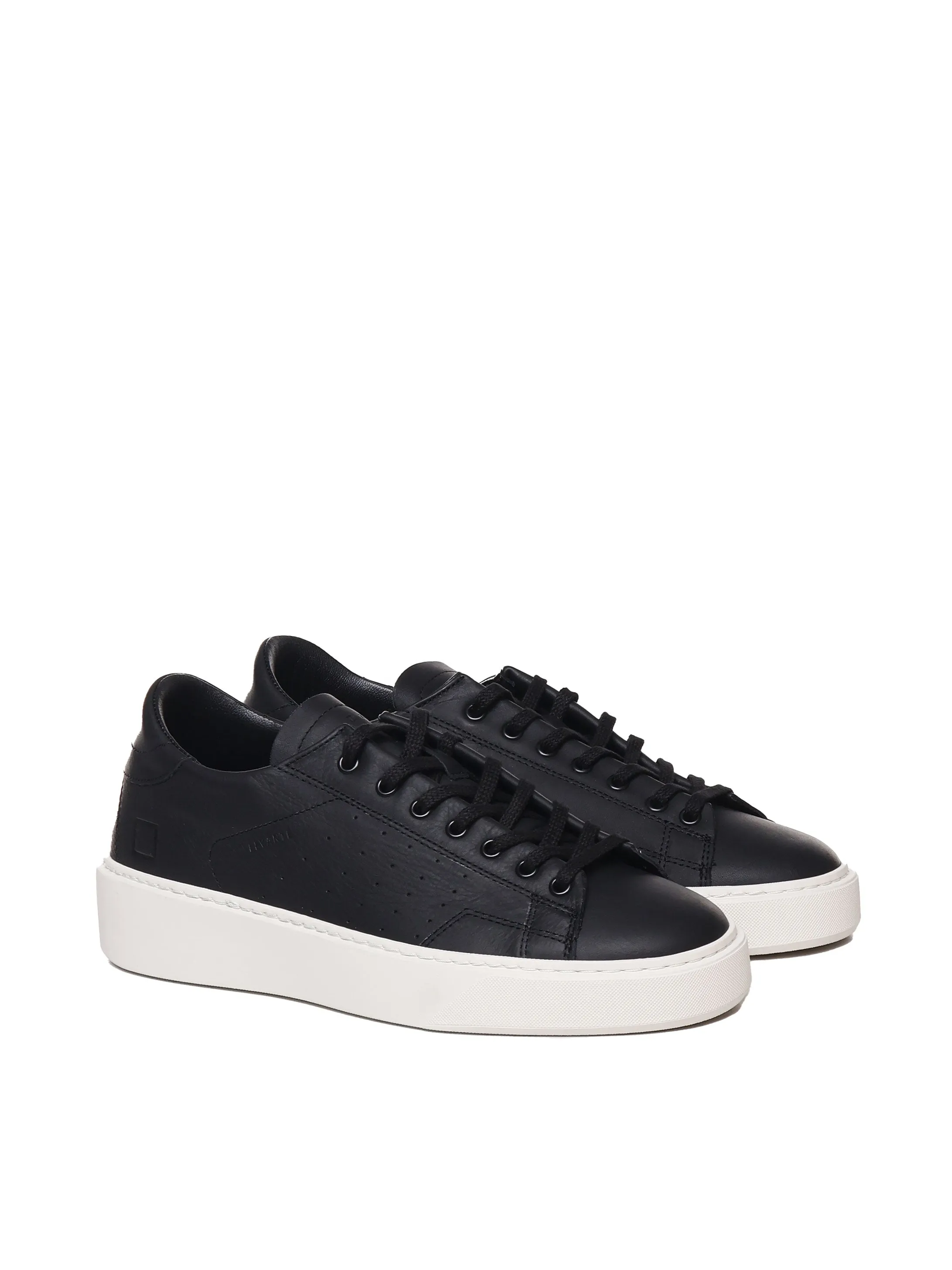 Levante Round Toe Sneakers