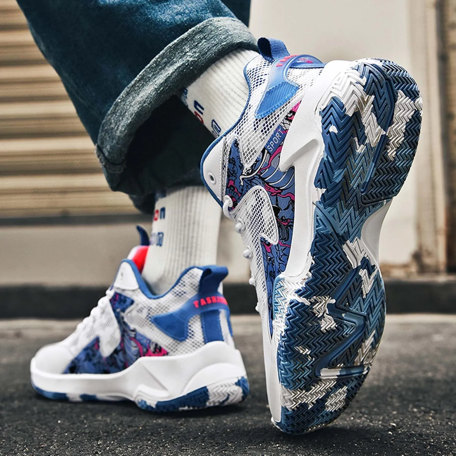 Men's Anti Slip Basketball Shoes Fashionable Personality Running Sneakers Indoor Outdoor Breathable Cushioning Trainers