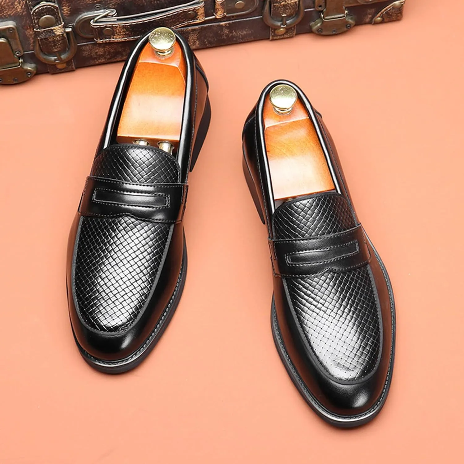 Men's PU Leather Slip-On Dress Shoes Wide Fit Wedding Party Wingtip Loafers